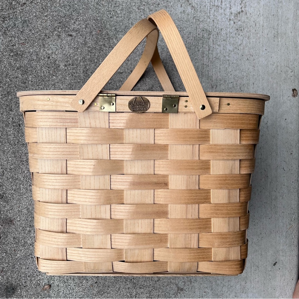 Peterboro Basket Co. picnic basket